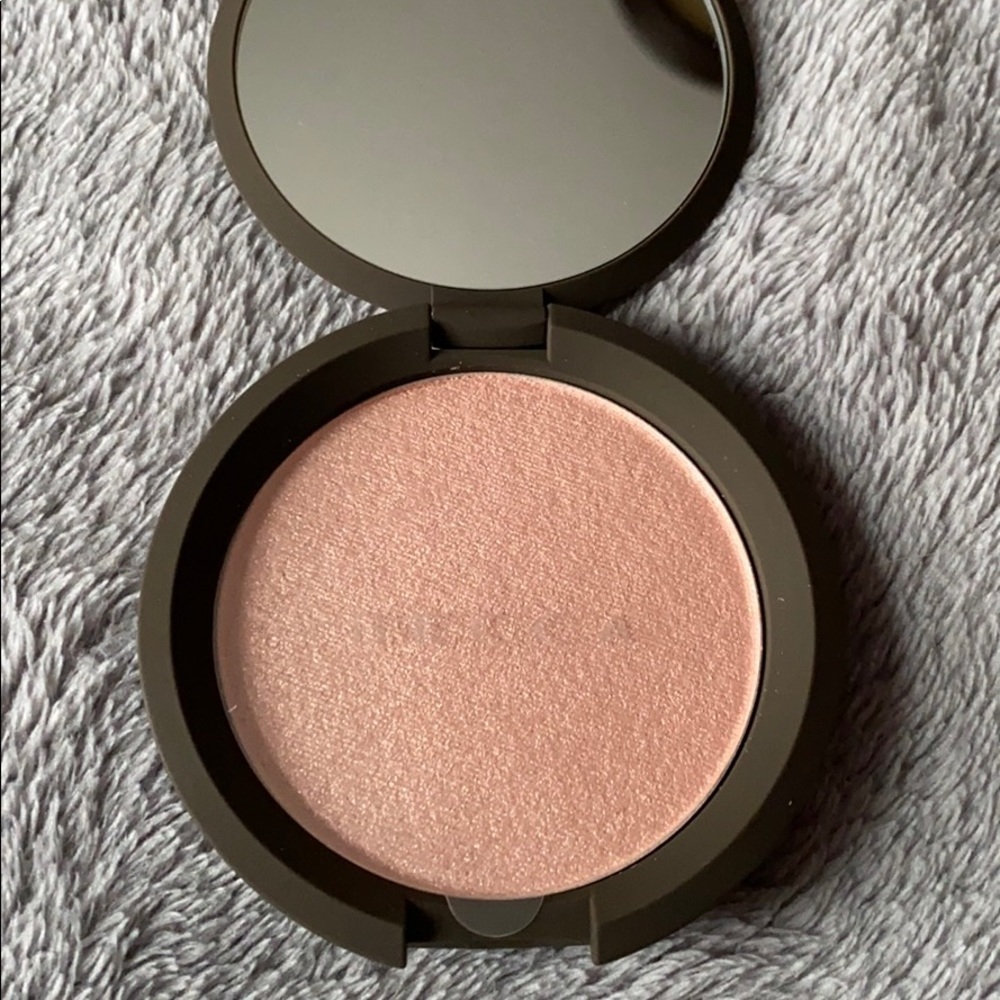BECCA Shimmering SkinPerfector Pressed Highlighter